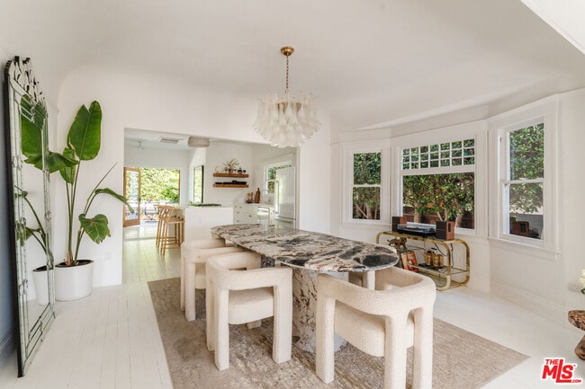 Photo - 1163 Nelrose Ave