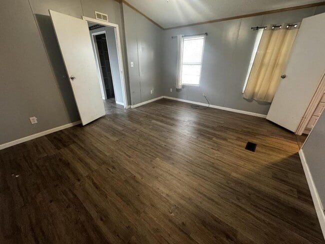 Photo - 1102 E Spring St