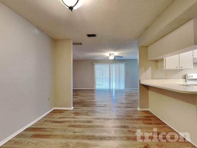Photo - 4918 Ithaca Ln