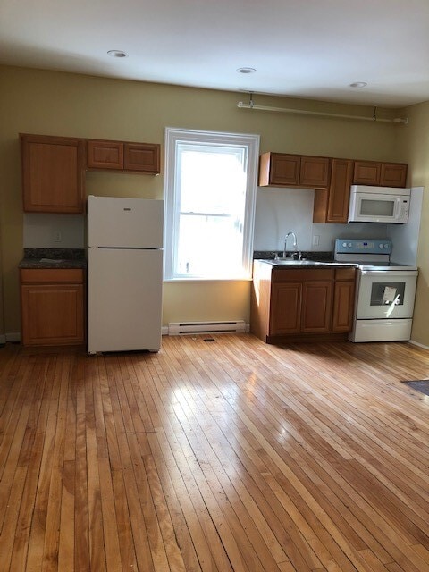 Photo - 2 Pike St Unit 104