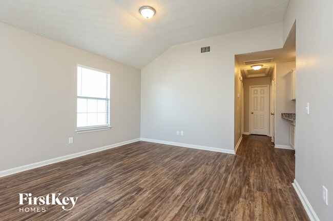 Photo - 317 Cedar Park Cir