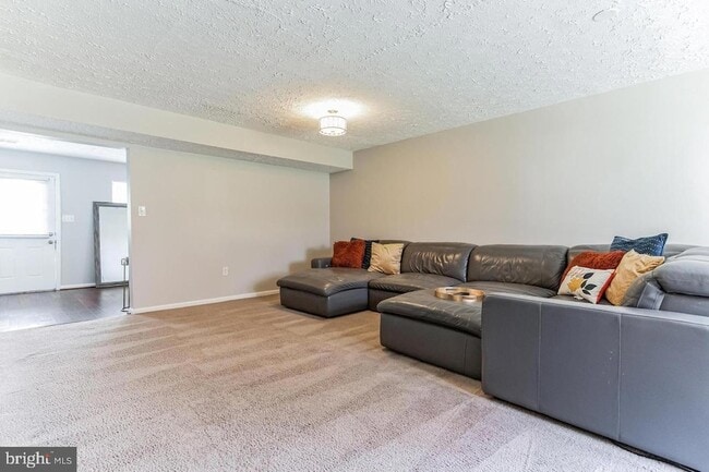 Photo - 6103 Red Squirrel Pl