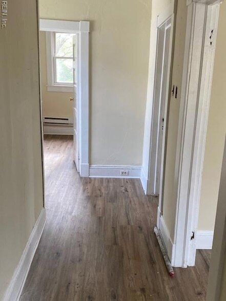 Photo - 3016 Somme Ave