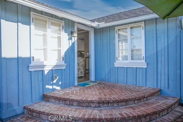 Photo - 1086 Glenneyre St
