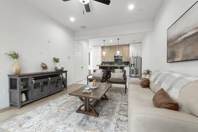 4314 Roseland Ave Unit 102