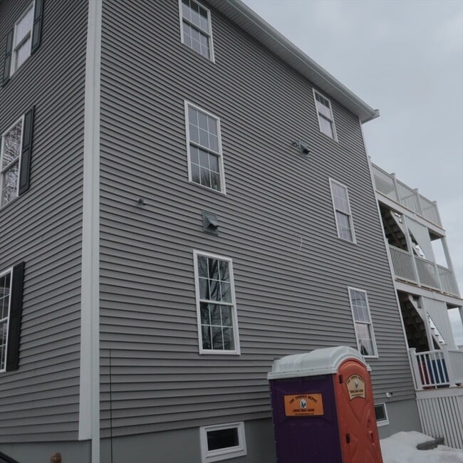 Photo - 32 Newhall St Unit 2