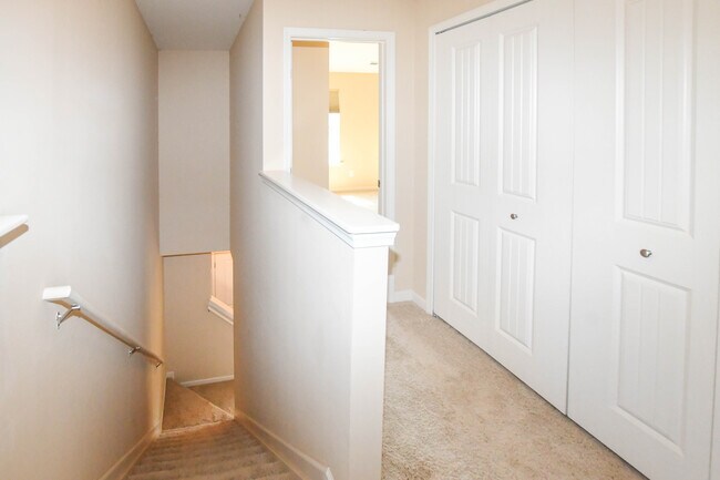 Photo - 324 Falling Water Ln SW