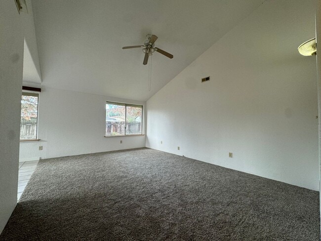 Photo - 3-bedroom, 2-bath in Sutherlin