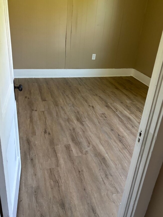 Photo - SECTION 8 and EDEN Accepted!! Newly Renova...