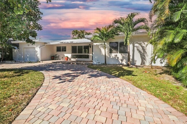 Photo - 2031 NE 14th Ct