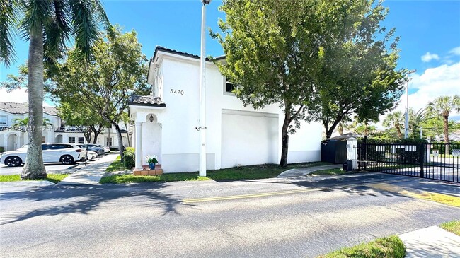 Photo - 5470 NW 107th Ave
