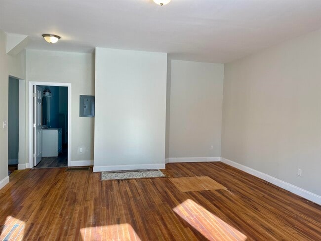 Photo - 90 Pleasant St