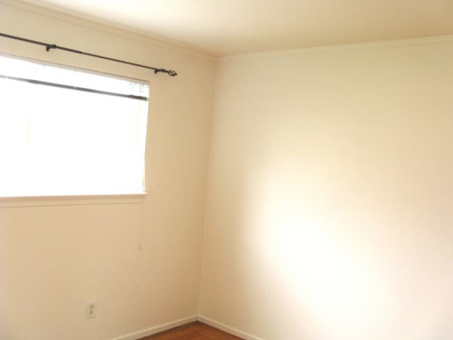 Photo - 2615 Stuart St Unit 2