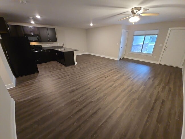 Photo - 223/25/27 N Cedar St Unidad 225