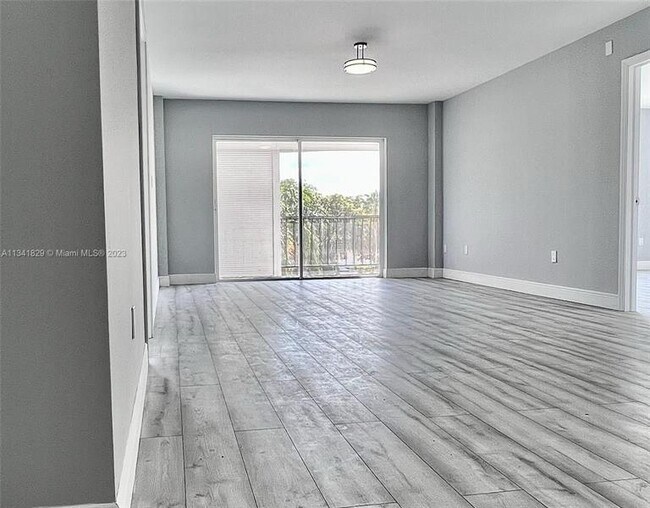Photo - 4174 Inverrary Dr Unit 412
