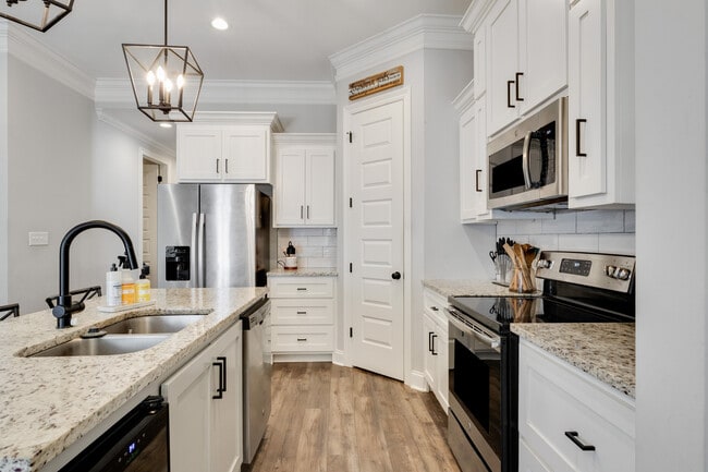 Photo - 204 San Sebastian Dr