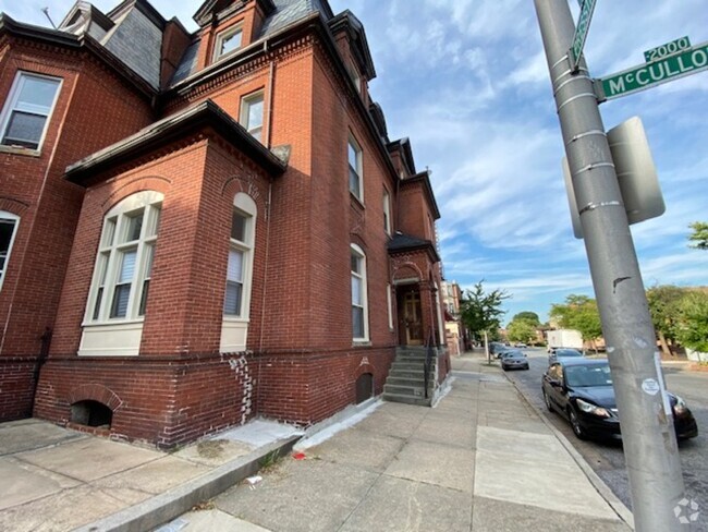 Building Photo - 2001 McCulloh St Rental