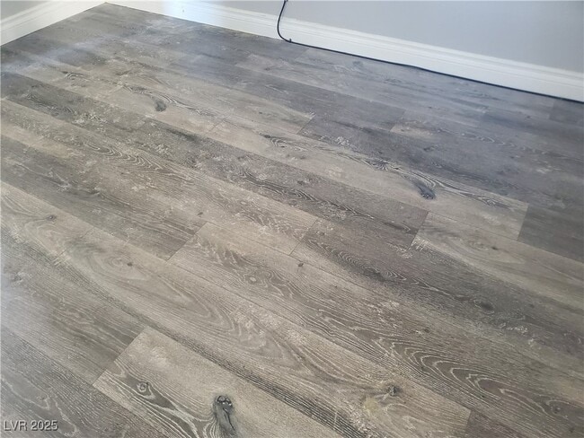 Photo - 10236 Vickers St