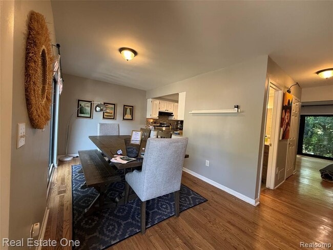 Photo - 1403 Oakbrook E Dr Unit 93