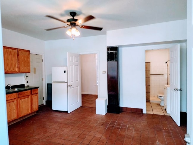 Photo - 1710 W 37th St Unit 1