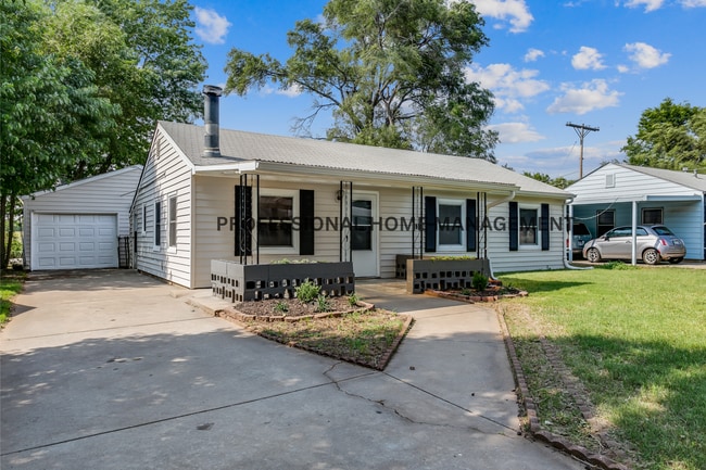 Building Photo - Updated Park City Home for Rent or Rent to...