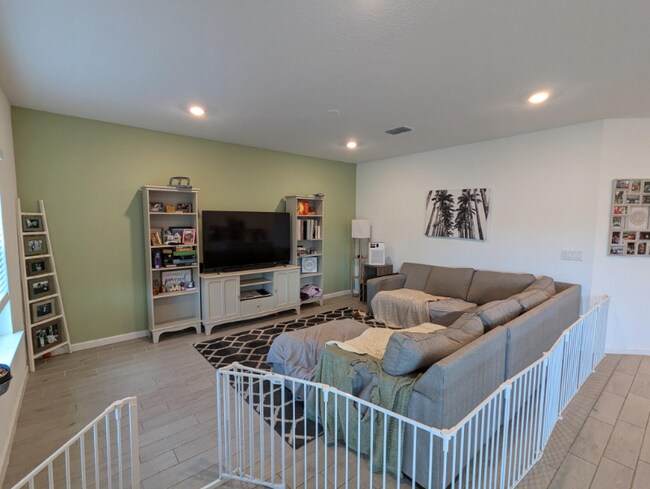 Photo - 3459 NE 38th Ln