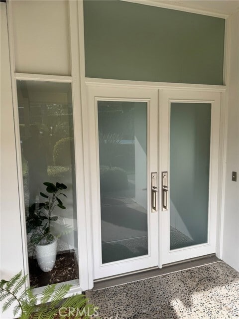 1140 S Serena Dr