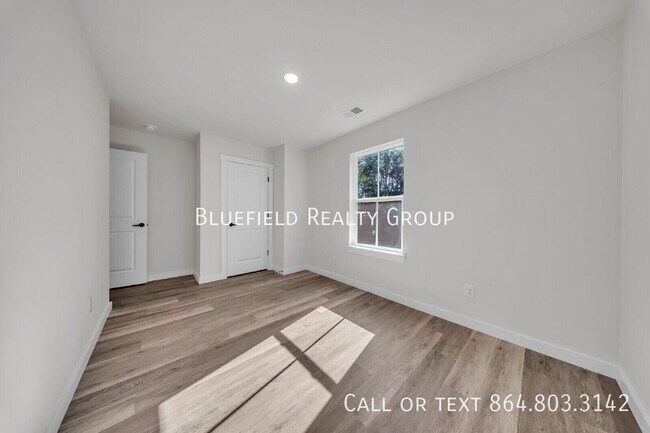 267 Vanderbilt Rd