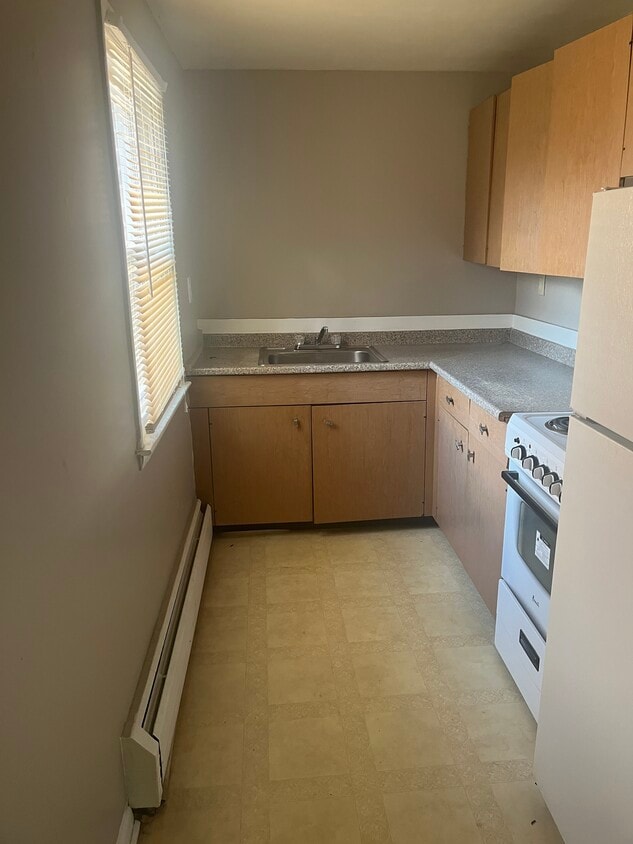 Photo - 74 Orchard St (East Hartford, CT)
