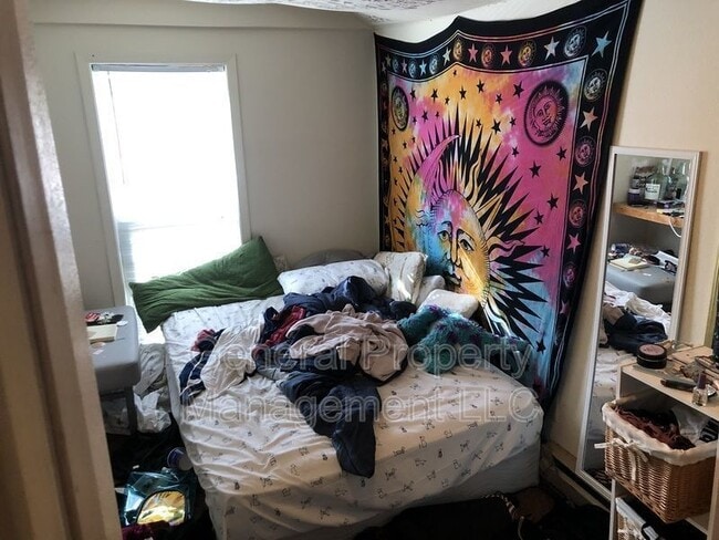 Photo - 3 bedroom 1 bathroom on Water street and n... Unit 3