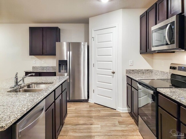 Photo - 7332 Lakeside Oak Ct