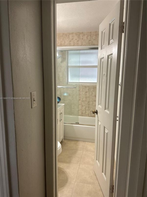 Photo - 7820 NW 175th St