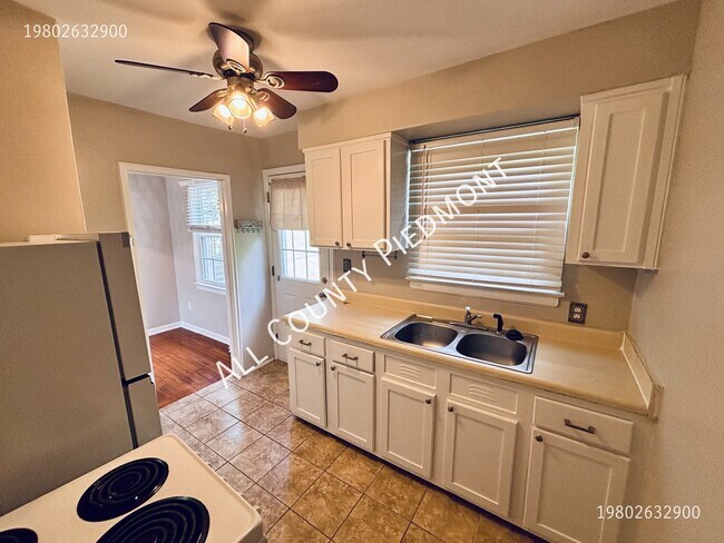 547 Wakefield Dr