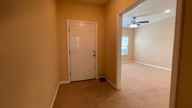 Photo - 2 Bedroom, 2.5 Bathrooms Townhome in the Heart of Savannah's Southside