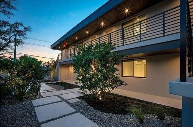 Photo - 1273 NE 38th St