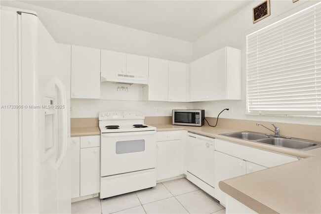 Photo - 27283 SW 138th Path