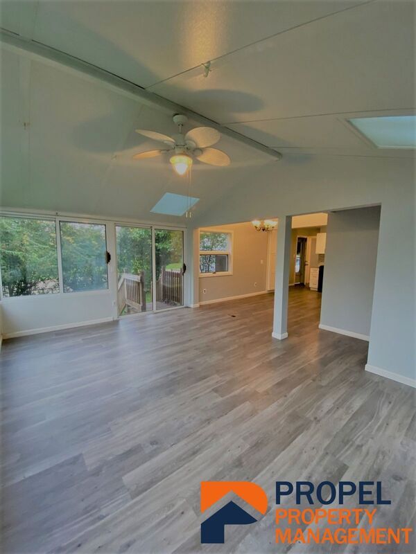 Photo - 3345 Edgewood Dr