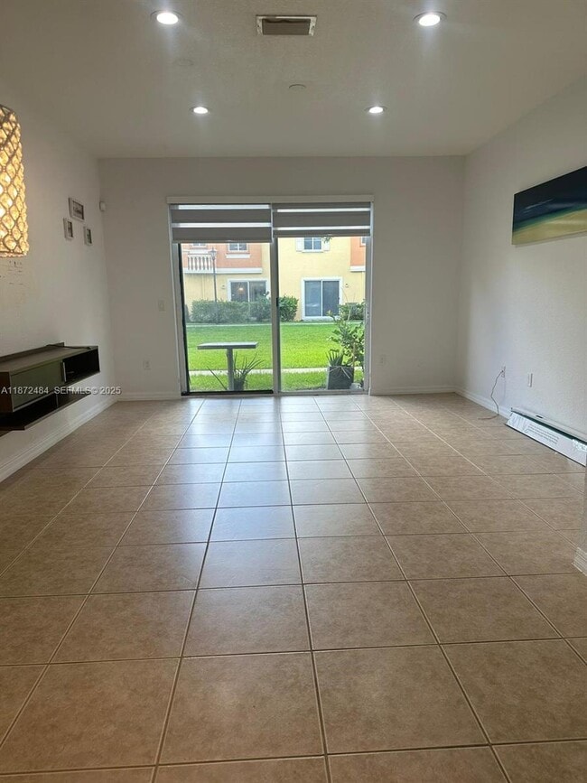 Photo - 8936 SW 18th St