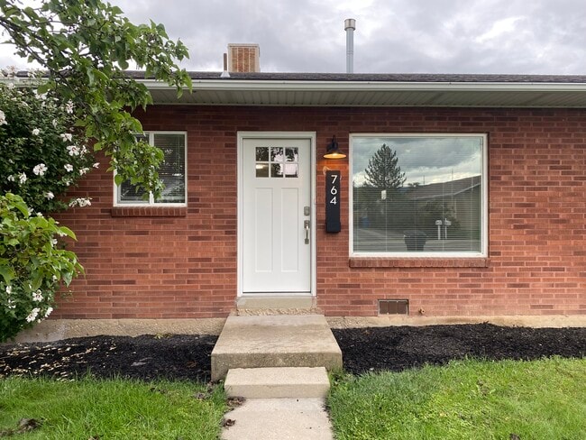 Photo - 764 W 220 N Unit 1