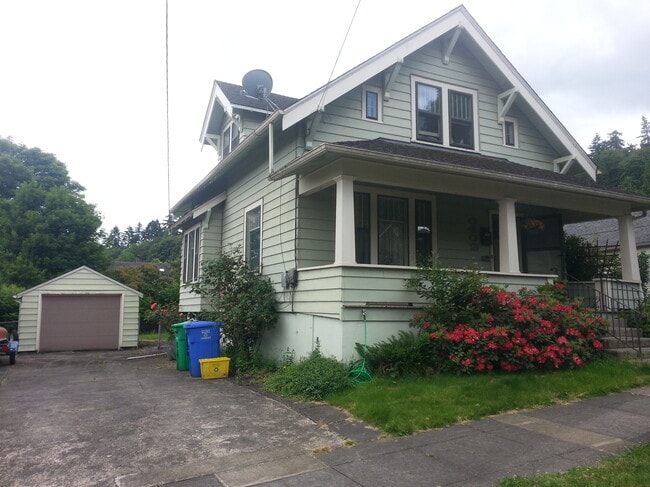 Building Photo - 402 S Idaho St