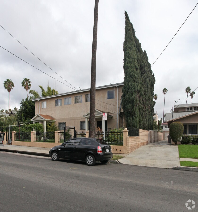 Photo - 1744 N Van Ness Ave