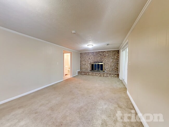 Photo - 543 Barbashela Cir