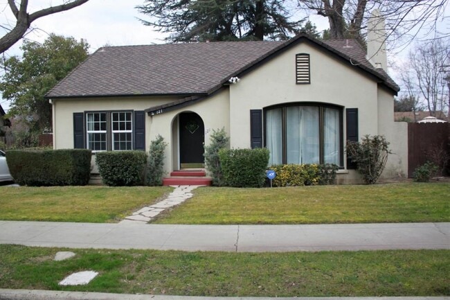 Photo - 121 Elmwood Ct Casa