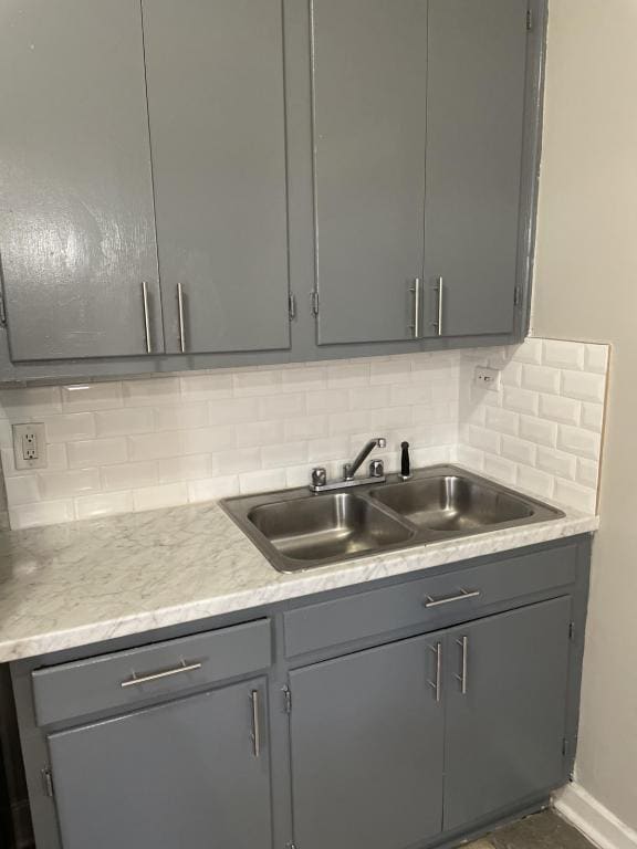 Photo - 510 Raymond Rd