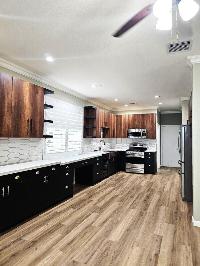 169 Berenger Walk