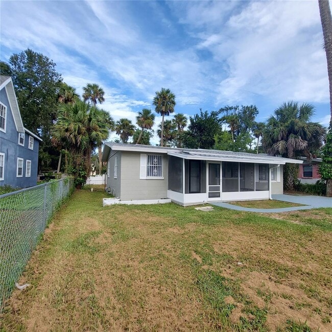 325 Garden St