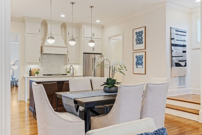 Photo - 1036 Clifton St