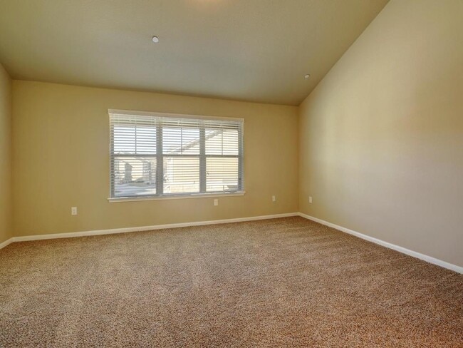 Photo - 1620 Bryant Dr Unit 1801