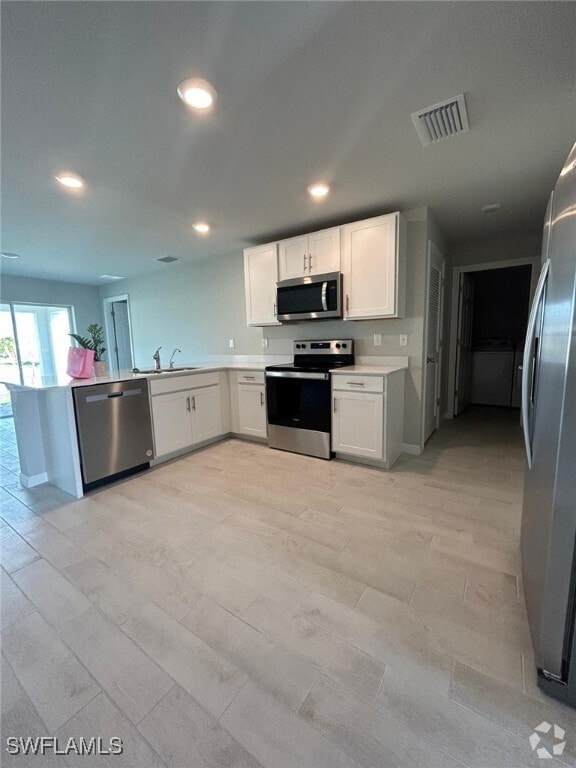 Building Photo - 2911 NW 9th Ave Rental