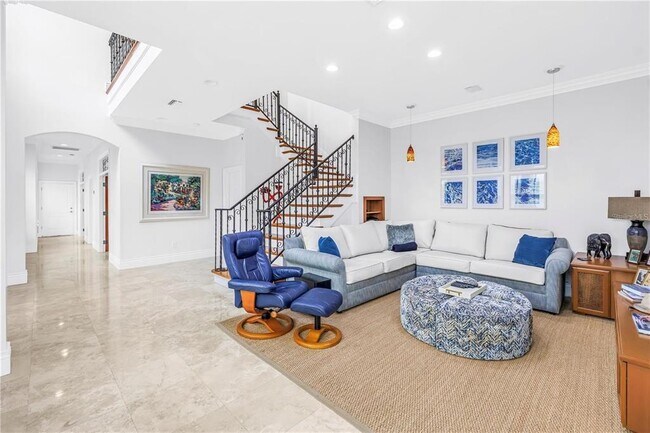 Photo - 1133 Abbeys Way